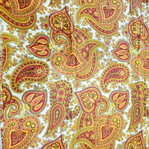 Vintage Polished Cotton Golden Paisley Fabric With Red & Yellow Accents 70L x 45 - Picture 6 of 12
